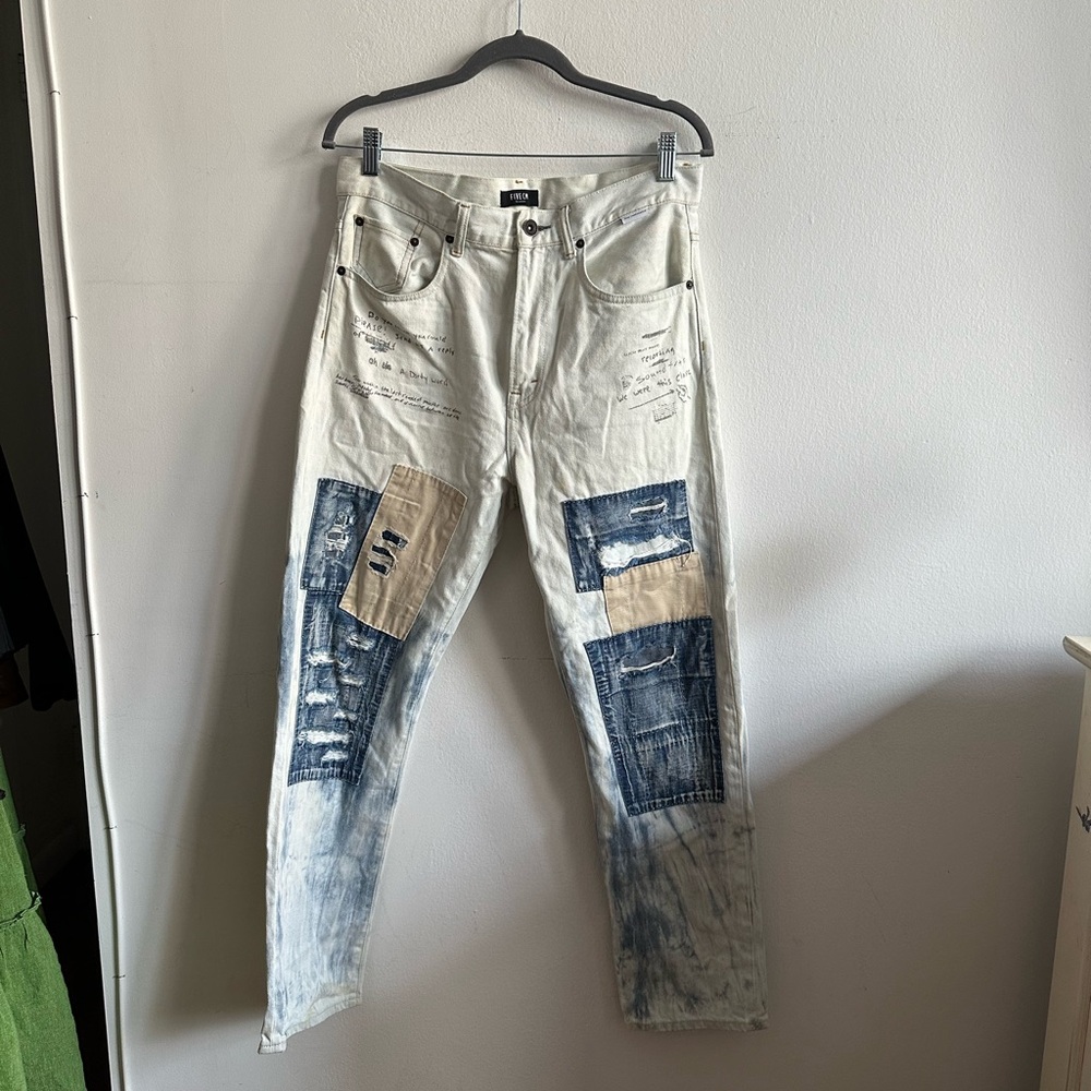 Five cm jeans. Size 32.